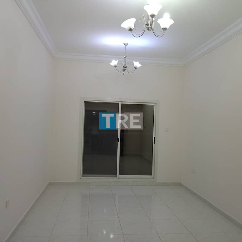 HOT DEAL !! SPACIOUS 1BHK WITH 2 BATHROOMS FOR RENT IN LAKE TOWER C4 WITH PARKING