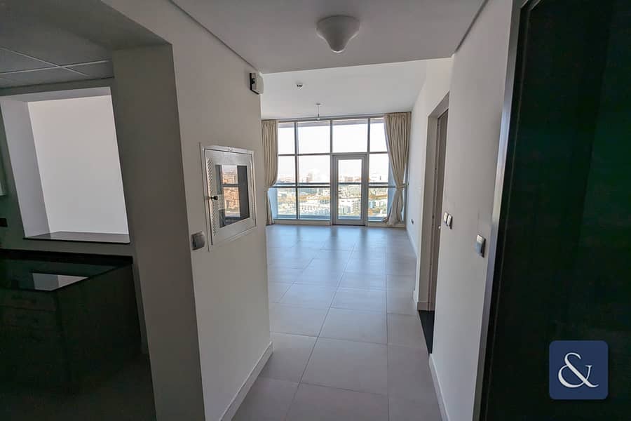 Spacious | Bright | Floor To Ceiling Windows Spacious | Bright | Floor To Ceiling Windows