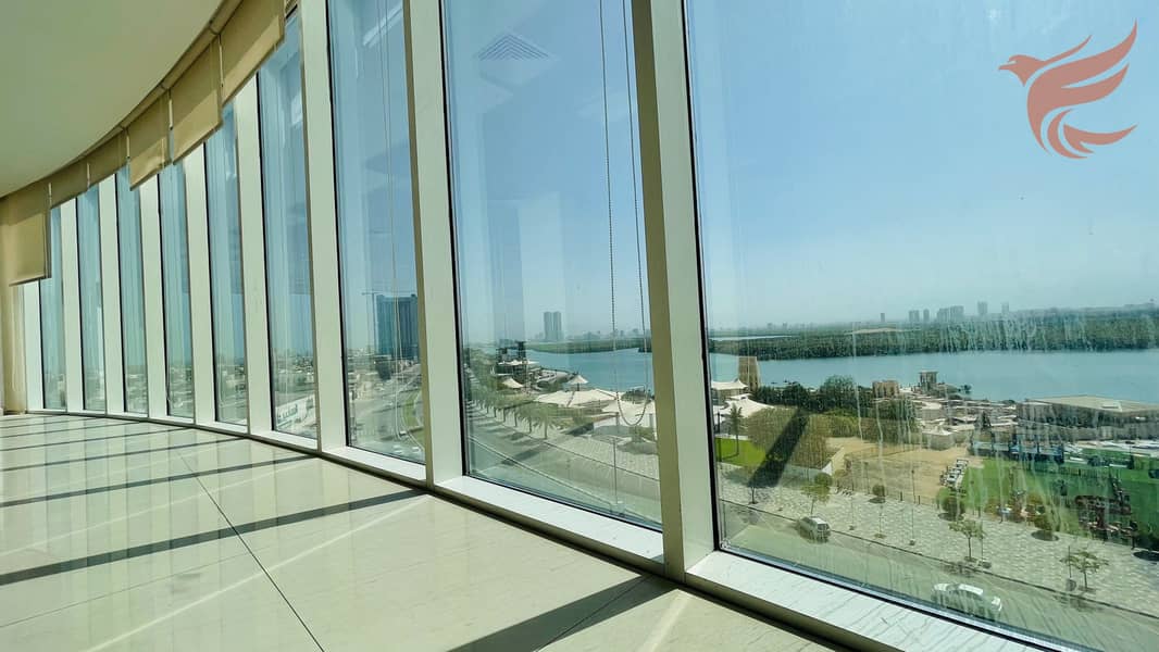 Office space for rent on the Qawasim Corniche