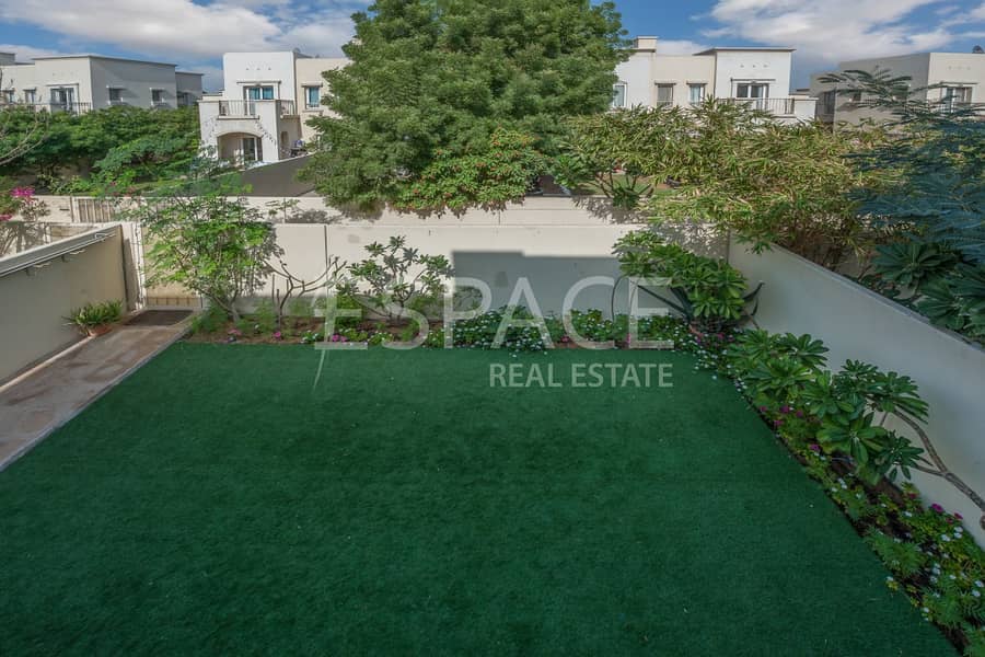 Well Maintained - Landscaped - Type 1E