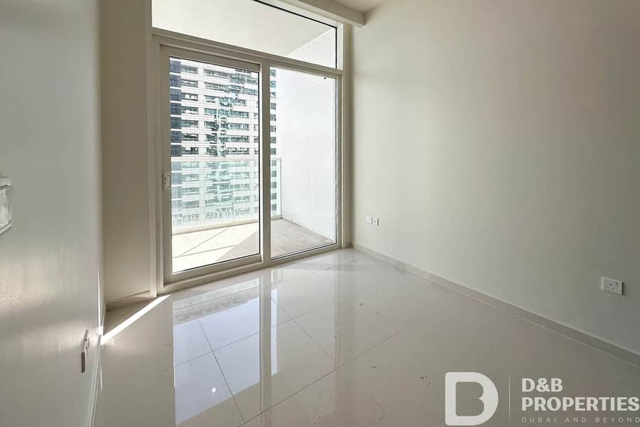 Vacant | Canal View | Fitted Kitchen Vacant | Canal View | Fitted Kitchen