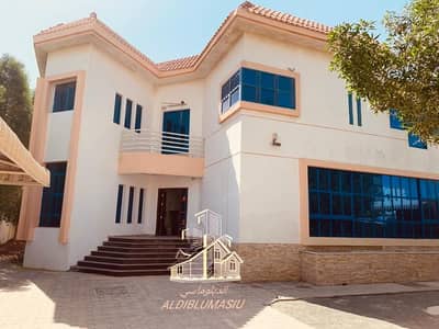 8 Bedroom Villa for Sale in Al Rawda, Ajman - Villa area of 10 thousand feet at a very good price