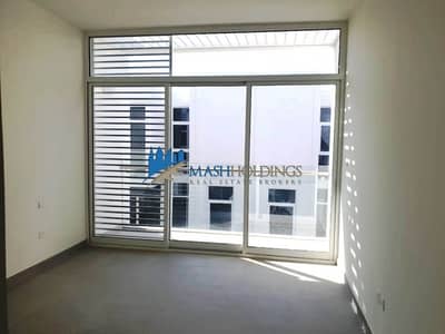 Large Villa | 2100 Sqft | Close to Park Large Villa | 2100 Sqft | Close to Park