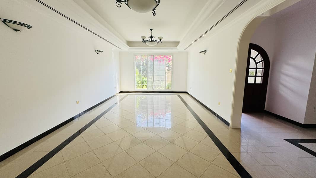 Spacious Villa Available Just in 265k With All Amenities & Maid Room // Near To SZR // Spacious Villa Available Just in 265k With All Amenities & Maid Room // Near To SZR //