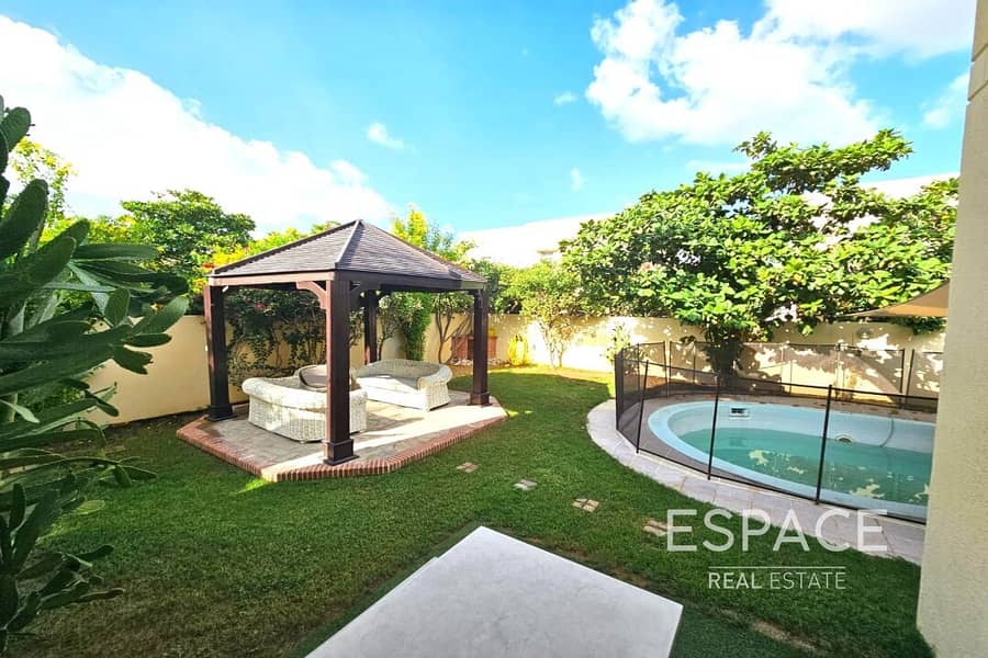 Upgraded | Vacant Now | Private Pool