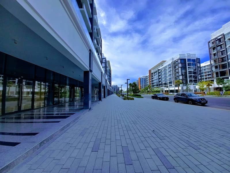 Boulevard Facing•Chiller Free Shop•Brand New Community•Prime Location Boulevard Facing•Chiller Free Shop•Brand New Community•Prime Location