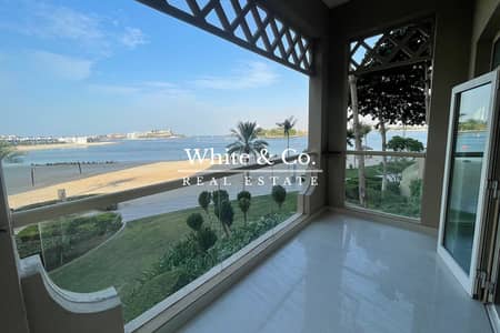 2 Bedroom Flat for Rent in Palm Jumeirah, Dubai - Full Sea View | New Upgrades | Available