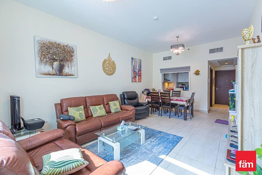 VOT | 2bedroom | Pool View & Near Metro VOT | 2bedroom | Pool View & Near Metro