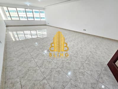 فلیٹ 4 غرف نوم للايجار في الخالدية، أبوظبي - WhatsApp Image 2023-11-29 at 1.20. 48 PM. jpeg