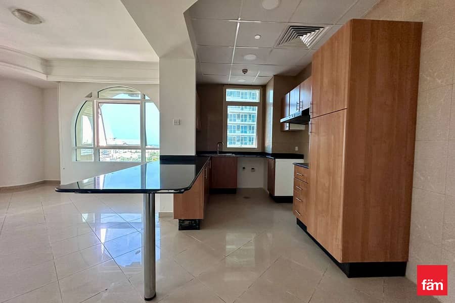 位于迪拜码头,滨海皇冠塔楼 2 卧室的公寓 140000 AED - 8265110 位于迪拜码头,滨海皇冠塔楼 2 卧室的公寓 140000 AED - 8265110