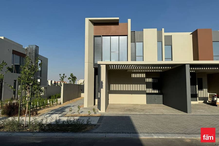 Premium Finish | Stunning Location 4 Bed Near Park Premium Finish | Stunning Location 4 Bed Near Park