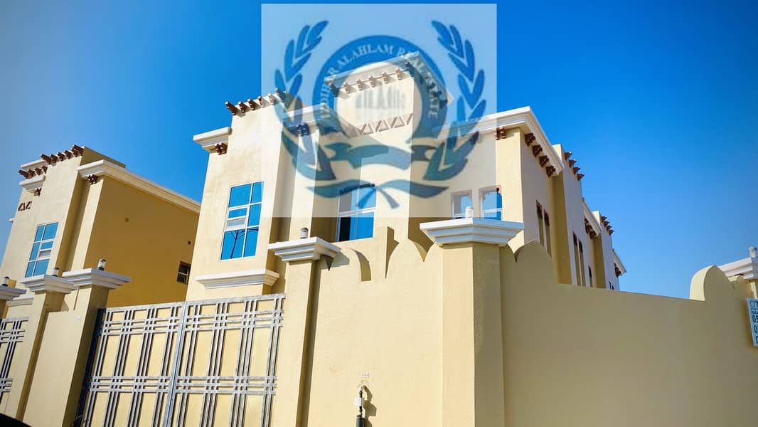 فیلا في الرملة 5 غرف 135000 درهم - 8065171 فیلا في الرملة 5 غرف 135000 درهم - 8065171