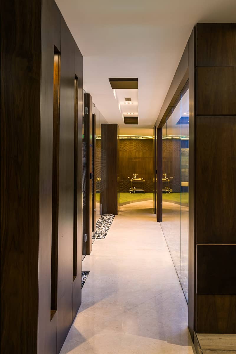 12 Shot 15 - Corridor - small. jpg