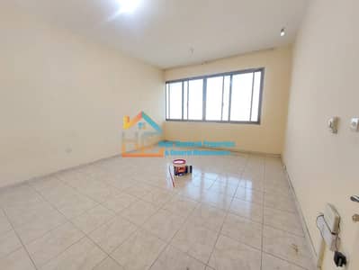 شقة 2 غرفة نوم للايجار في شارع المطار، أبوظبي - WhatsApp Image 2023-11-30 at 2.16. 05 PM. jpeg