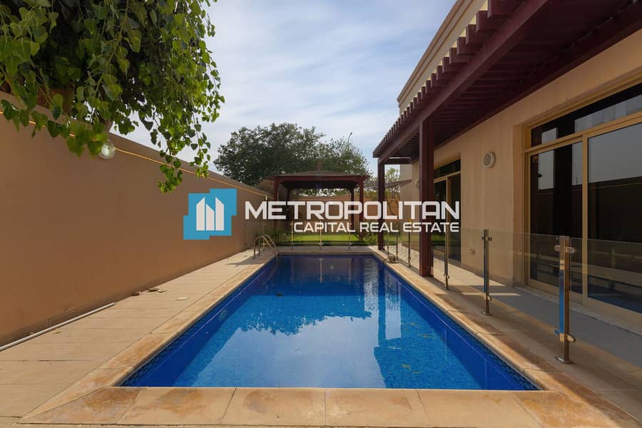 Vacant 5BR | Corner Unit | Private Swimming Pool Vacant 5BR | Corner Unit | Private Swimming Pool