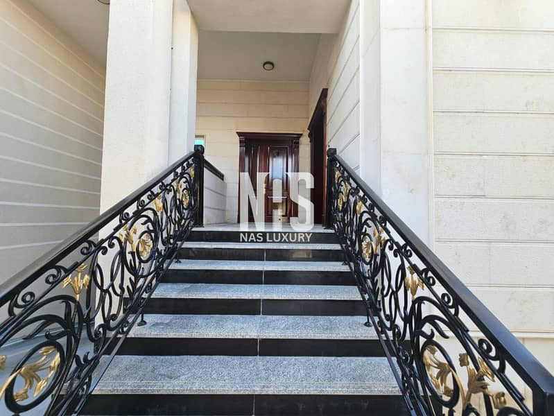 Spacious villa | Driver room | parking available Spacious villa | Driver room | parking available