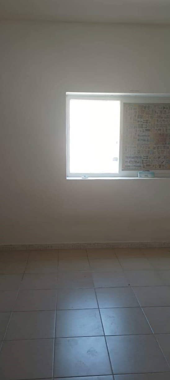 Seize the opportunity of a large studio, super luxurious finishing, close to all services, directly in front of Sharjah Cornicheــــــــــــــــــــــ Seize the opportunity of a large studio, super luxurious finishing, close to all services, directly in front of Sharjah Cornicheــــــــــــــــــــــ