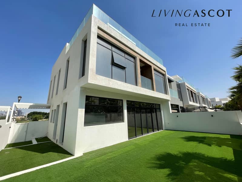 Spacious Garden | Smart Home | Golf Buggy Spacious Garden | Smart Home | Golf Buggy