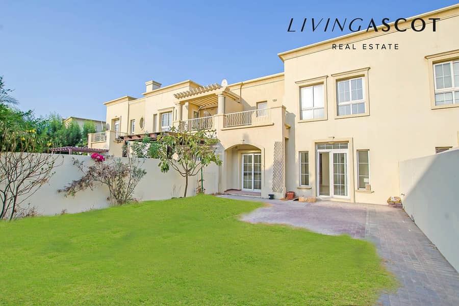 Vacant on transfer| Immaculate condition Vacant on transfer| Immaculate condition