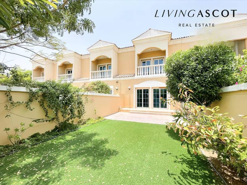Upgraded Kitchen| Landscaped |View Today Upgraded Kitchen| Landscaped |View Today