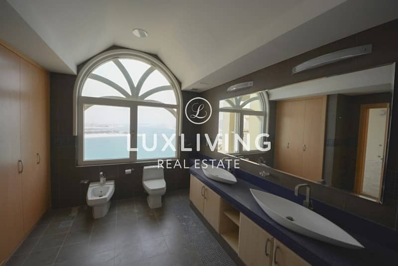 15 Penthouse | Full Sea View | Amazing Location