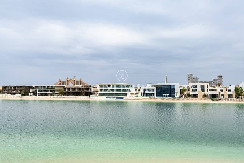 Atlantis View | 5BR  Signature Villa | Negotiable