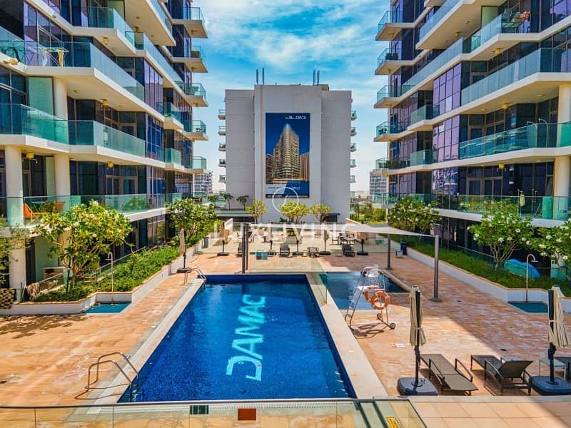 Spacious Apartment | Beautiful Layout | Pool View