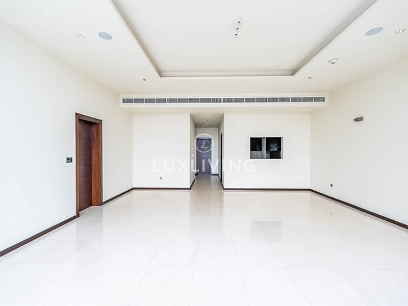 Spacious Unit | Fully Equipped Kitchen | Sea View Spacious Unit | Fully Equipped Kitchen | Sea View