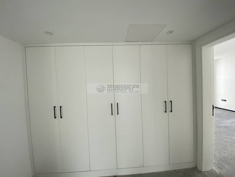 Currently Vacant | Modern Finish | Swimming Pool Currently Vacant | Modern Finish | Swimming Pool
