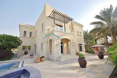 Stunning Villa | Private Pool | Full Lake View Stunning Villa | Private Pool | Full Lake View