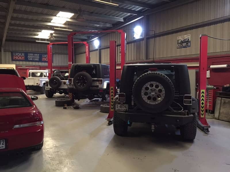 Al Qouz Industrial 3- Car Garage wit0h paint room Al Qouz Industrial 3- Car Garage wit0h paint room