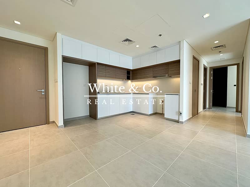 Furnished | Waterfront | Corner Apartment - Image 8