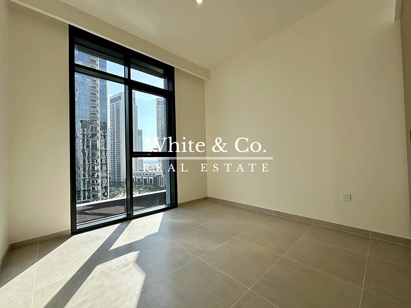 Furnished | Waterfront | Corner Apartment - Image 7