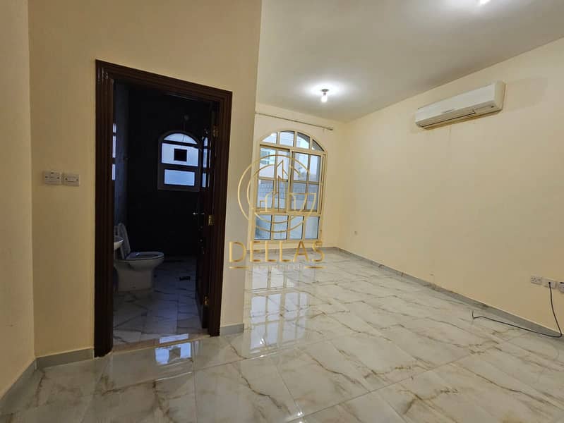 4 WhatsApp Image 2023-12-03 at 7.46. 49 PM (1). jpeg