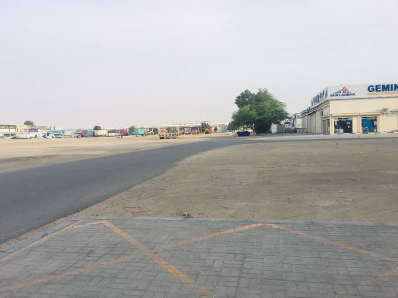 A plot of land in a prime location in Al Amra