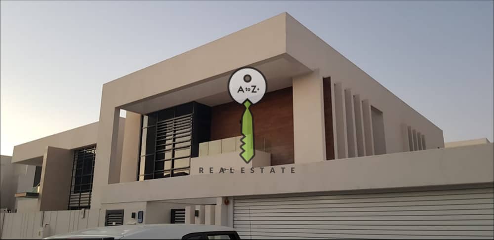 Incredible deal with this massive villa Incredible deal with this massive villa