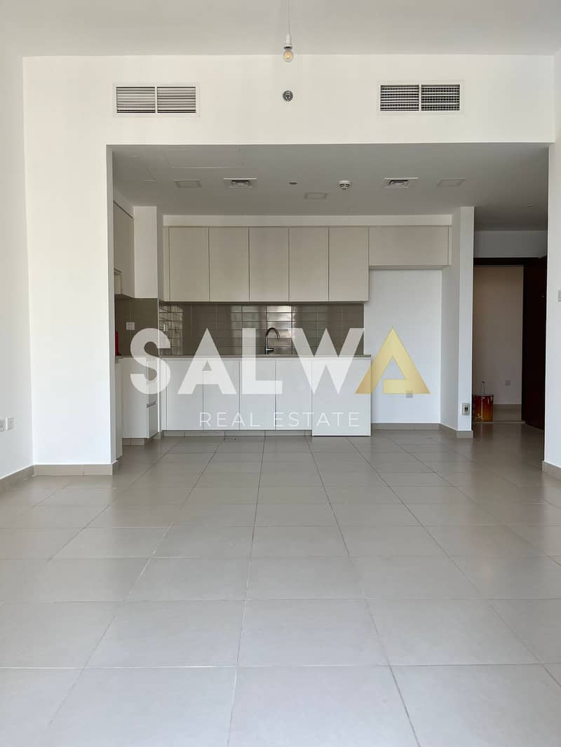 Unfurnished | Spacious Unit | Pool View Unfurnished | Spacious Unit | Pool View
