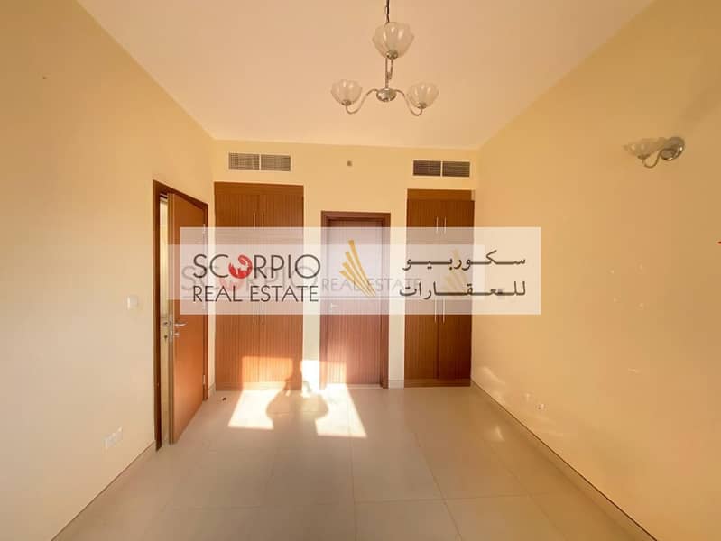 4 1 Month Free !!! 3 BR with Amazing View with Large Balcony in Burdubai souk Al Kabeer Only 78 K / 4 cheqs !!