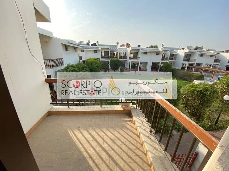 2 Prime Location | Shared swimming pool | 3 BR Plus Maid l Compound Villa l Jumeirah 2 l 110 K/ 2 cheqs !!