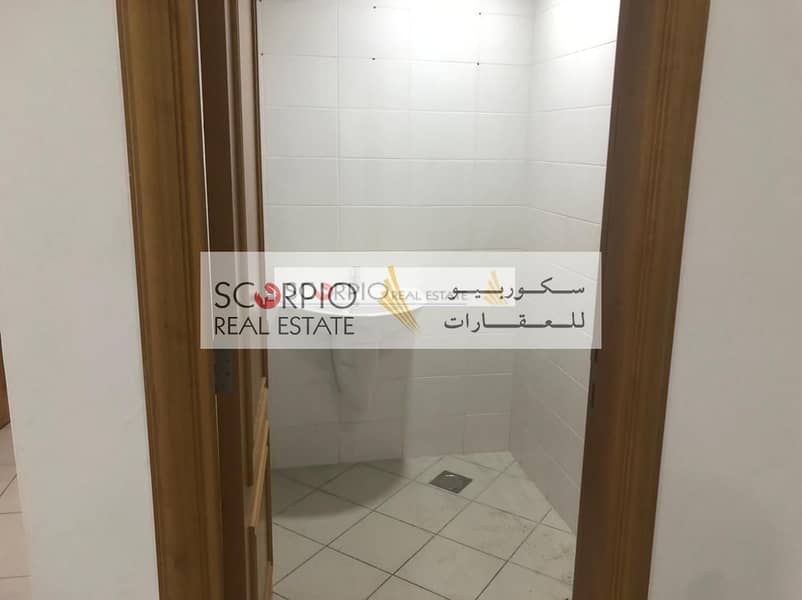 6 Chiller free!!!! 2 Month free!!! No Commission!!! Large 3BR En-Suited  Apartment  in Oudmetha Only 116K/ 4 Chq. . . . . !!!!