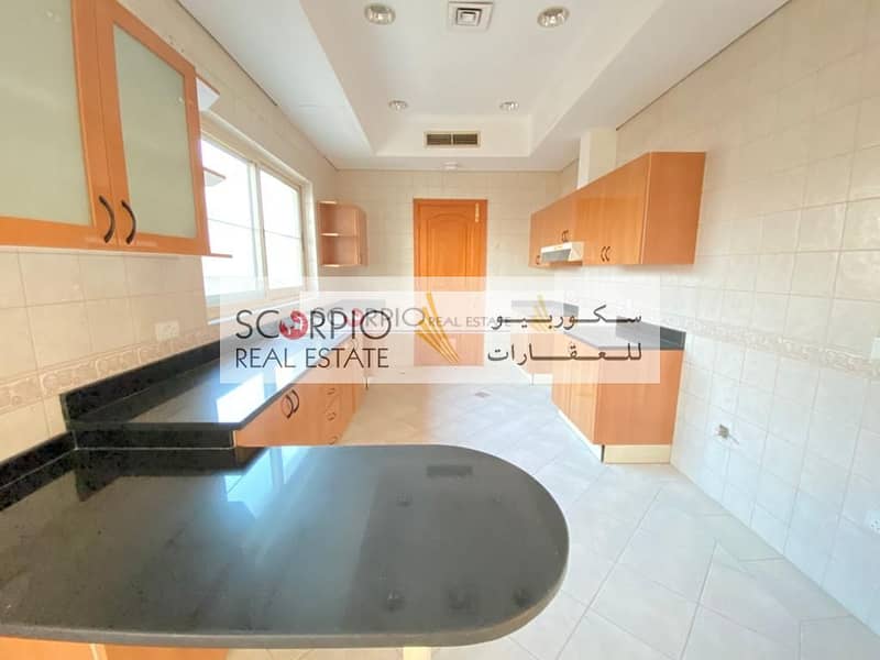 14 Canal View!!!4BR +M En-suit Villa  For 180K/3 Chq