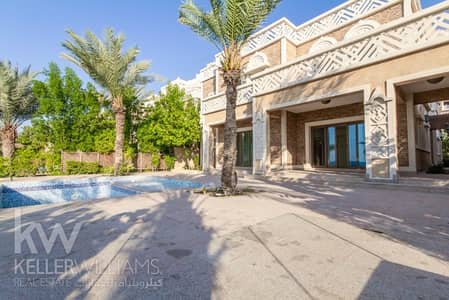 5 Bedroom Villa for Rent in Palm Jumeirah, Dubai - Brand new villa /within hotel resort/ private pool