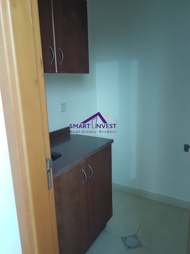 3 Fitted Office full Floor with pantry/washroom for rent in Business Bay for AED 635K/Yr