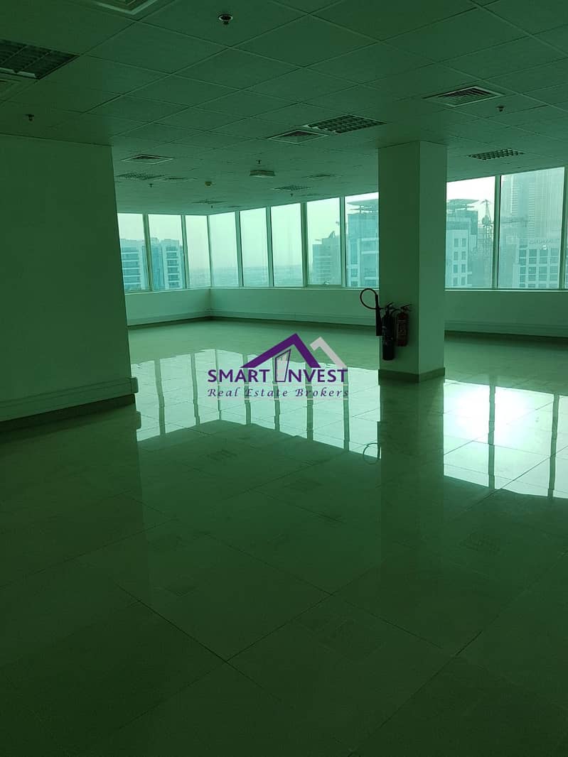4 Fitted Office full Floor with pantry/washroom for rent in Business Bay for AED 635K/Yr