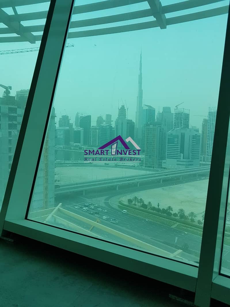 10 Fitted Office full Floor with pantry/washroom for rent in Business Bay for AED 635K/Yr
