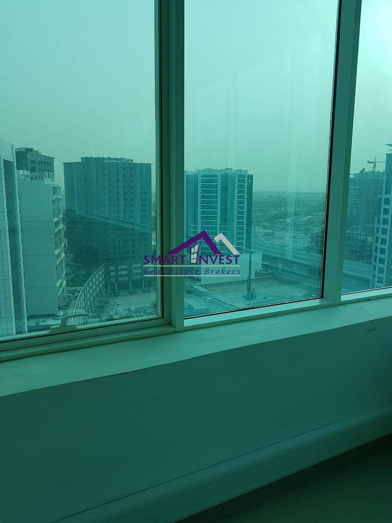 11 Fitted Office full Floor with pantry/washroom for rent in Business Bay for AED 635K/Yr