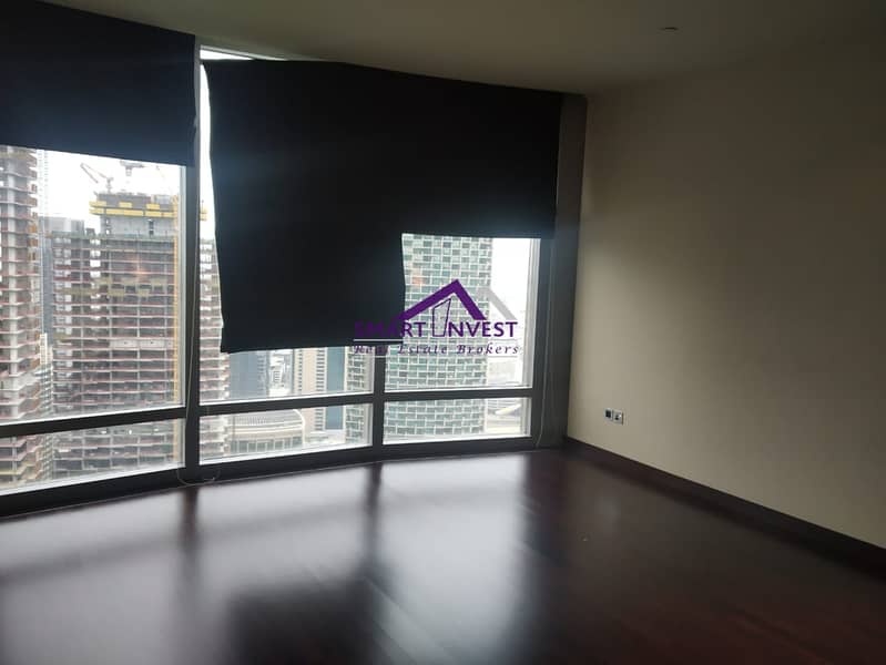 5 Spacious and Beautiful unfurnished 1 BR for sale in Burj Khalifa for AED  1.8M