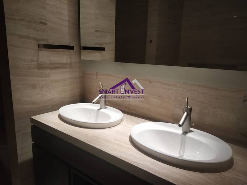 7 Spacious and Beautiful unfurnished 1 BR for sale in Burj Khalifa for AED  1.8M