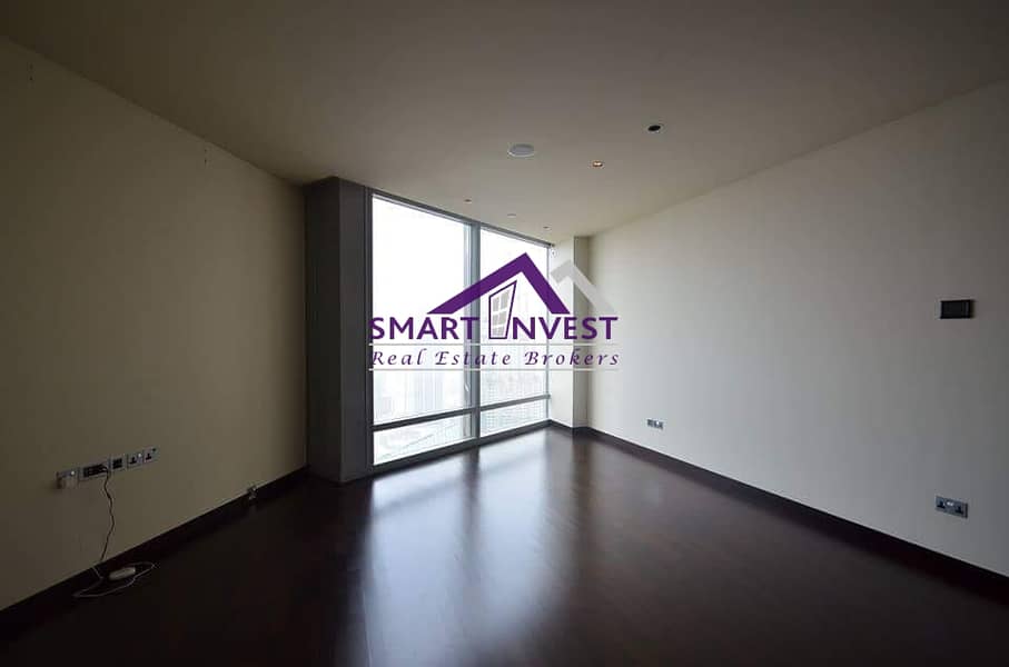 6 Spacious and Beautiful unfurnished 2 BR Apt for rent in Burj Khalifa for AED  220k/yr