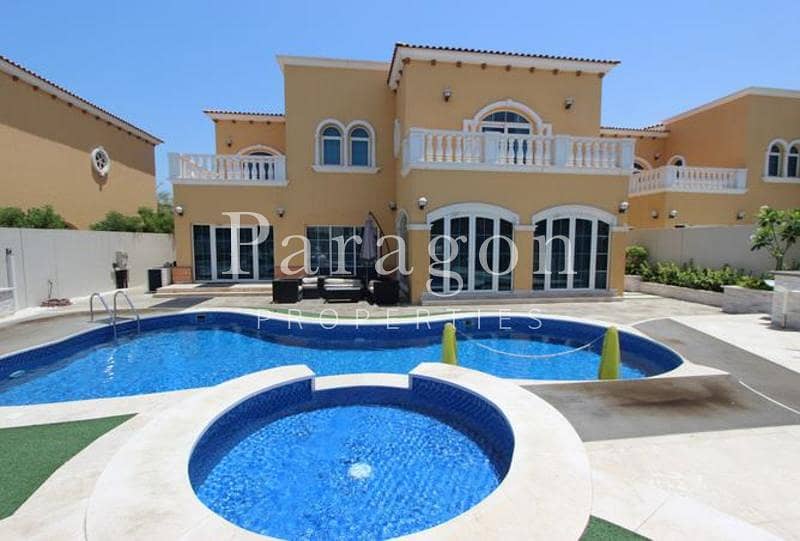 SPACIOUS 5 BEDROOM | PRIVATE POOL SPACIOUS 5 BEDROOM | PRIVATE POOL